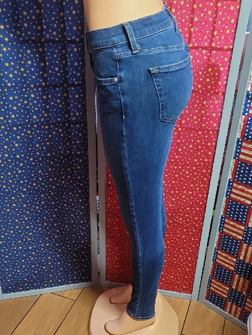 Joe's Jeans Dark Blue High-Rise Button-Fly Skinny Jeans - Picture 2 of 6